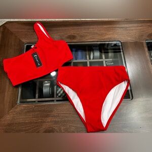 🆕 Vibrant Red One-Shoulder Bikini